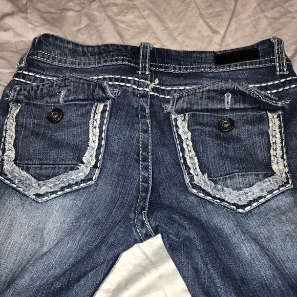 Jeans - Picture 2 of 3